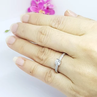 Memorine Jewelry แหวนเงินแท้ 925 ฝังเพชรสวิส(CZ) : ONLR279