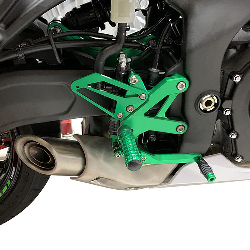 ใช้ได้กับ Kawasaki ZX25R ZX4R ZX4RR ชุดปรับแต่งรถจักรยานยนต์ สำหรับยกสูงและเลื่อนเท้าเหยียบด้านหลัง