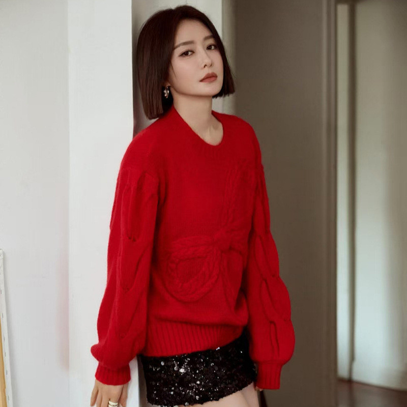 คอลเลกชันฤดูหนาว 2024 ของ Qin Lan เสื้อสเวตเตอร์ทรงหลวมสไตล์สบายๆ ลายแจ็คการ์ด คอทรงกลม พร้อมโบว์ รุ