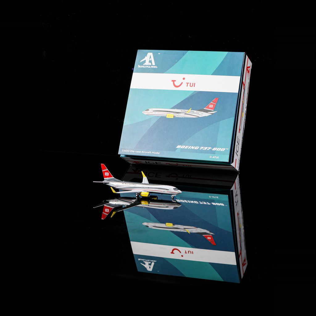 [Aero Polaris] Polaris รุ่น Tui Tui Airlines B737-800 D-ATUE 1: 400