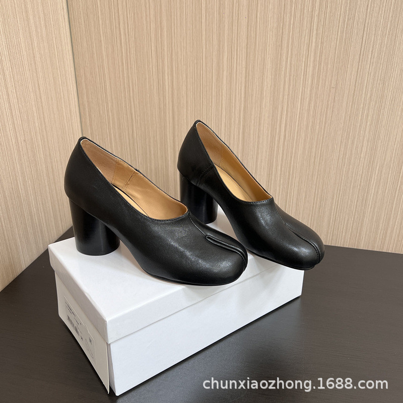XTBQ MM-6 2026Spring vintage split-toe high-heeled women's shoes, genuine leather chunky heel, versa
