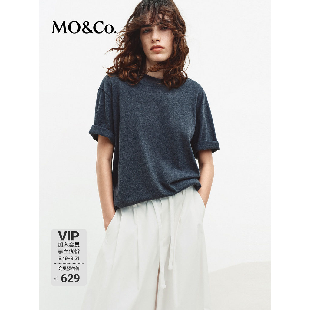 MOCO เสื้อยืดแขนสั้น 2026 ฤดูใบไม้ผลิผลิตภัณฑ์ใหม่หวี Fine-Fleece ผ้าฝ้ายกลับ Tie Knot หลวมรอบคอ MBF