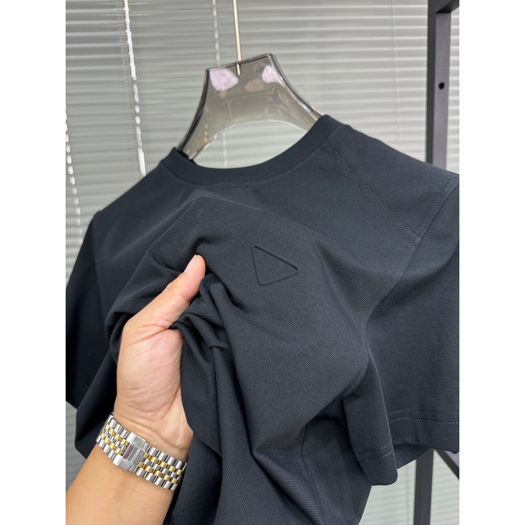 Svip หรูหรา Lyocell Tencel แฟชั่นฤดูร้อนรอบคอสีทึบ Cool สบาย Breathable Casual เสื้อยืดแขนสั้นผู้ชาย