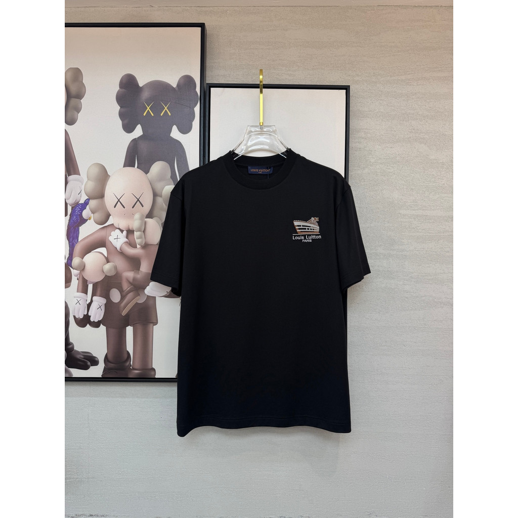 LOUIS VUITTON/LV/2026ต้นฤดูใบไม้ผลิสไตล์ใหม่เสื้อยืดแขนสั้นผู้ชายผู้หญิงคู่สไตล์ตัวอักษรทุกวันฤดูใบไ