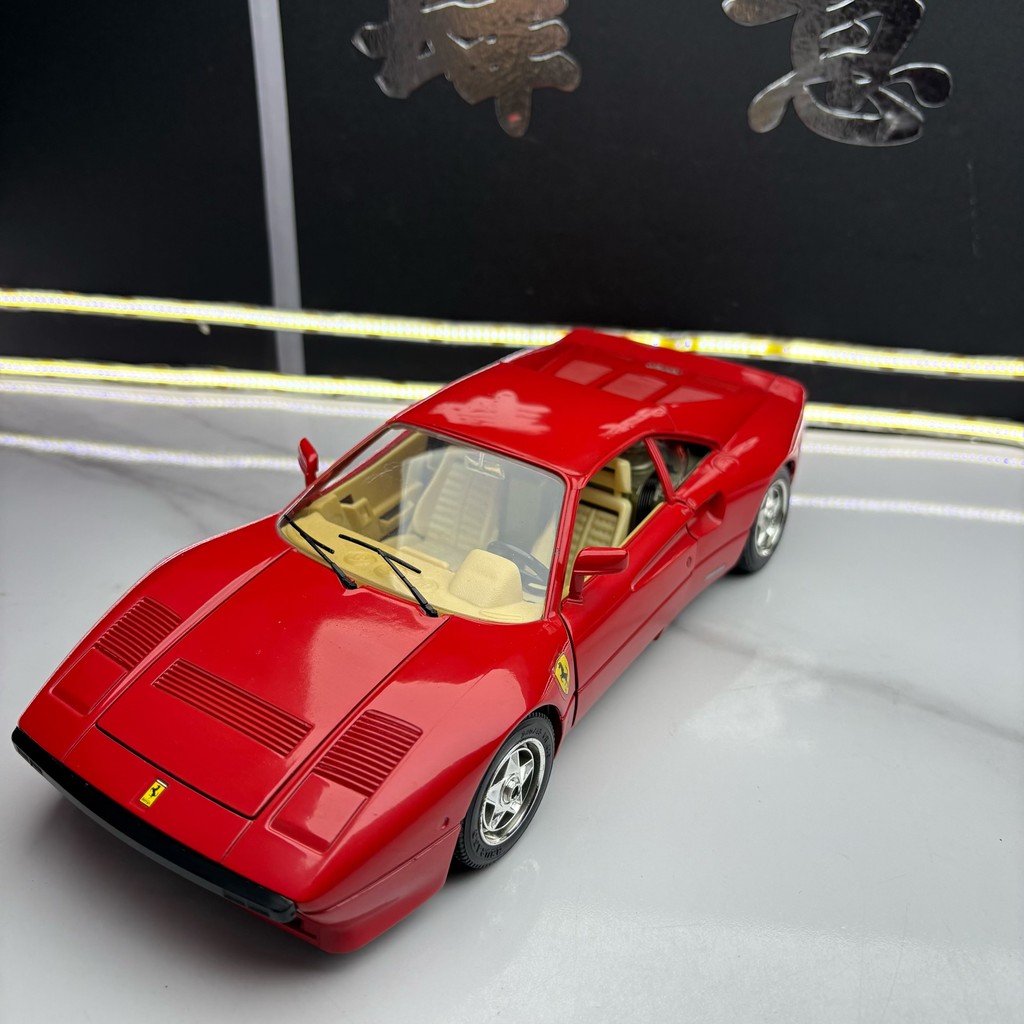 Bburago Bburago 1: 18 Ferrari 288GTO 19syw