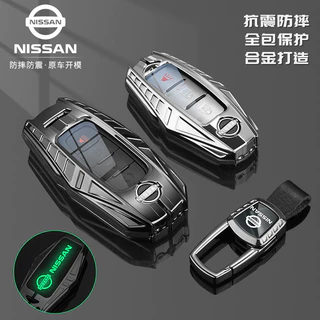 Luminous Nissan ซิลิโคนโลหะผสมสังกะสีสมาร์ทกุญแจรถ Fob สําหรับ Serena Xtrail Almera Versa Kicks Navara NP300 Terra Patrol Remote Holder Shell TPU ปุ่ม Protector พวงกุญแจ