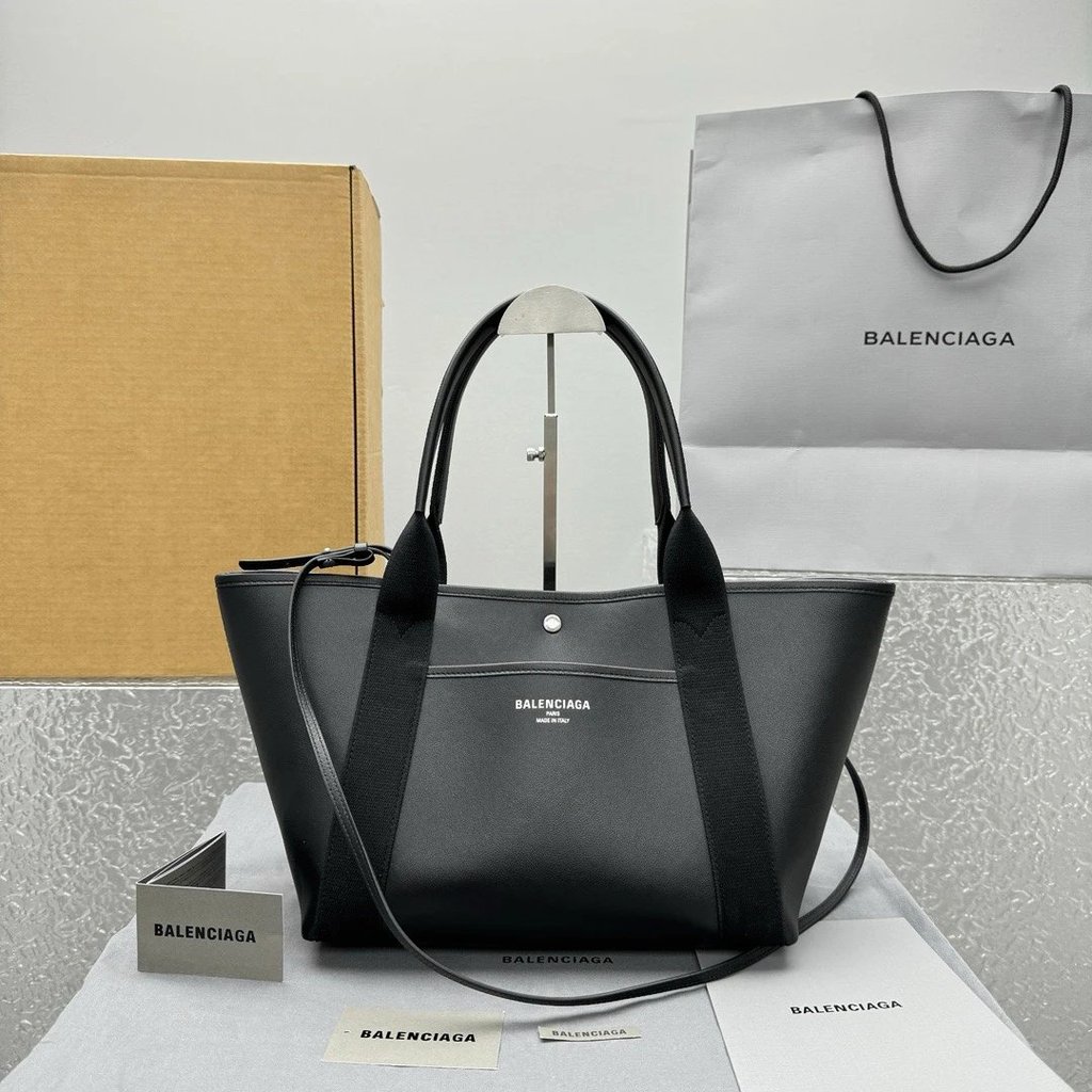 กระเป๋าตะกร้าผัก Balenciaga Bazar แท้ ดีไซน์แฟชั่น
