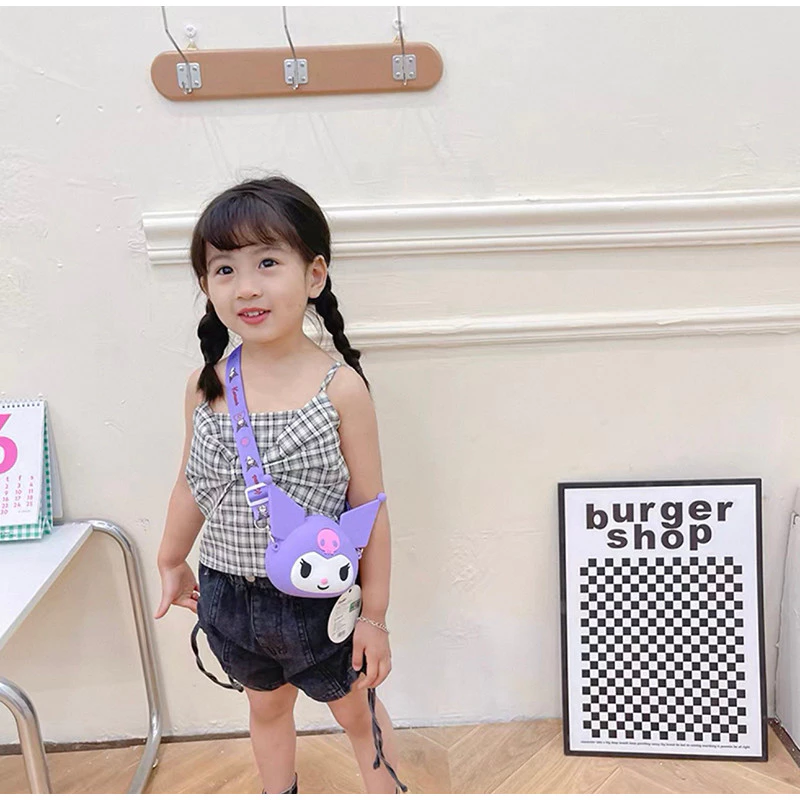 ZZ HOME01 Sanrio กระเป๋าสะพายไหล่ ซิลิโคน ลาย Hello Kitty Kuromi My Melody Labubu ใส่เหรียญได้ ของเล่นสําหรับเด็ก