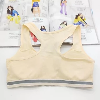 6960 สปอร์ตบรานักเรียน มีทั่งหมด 4 สี