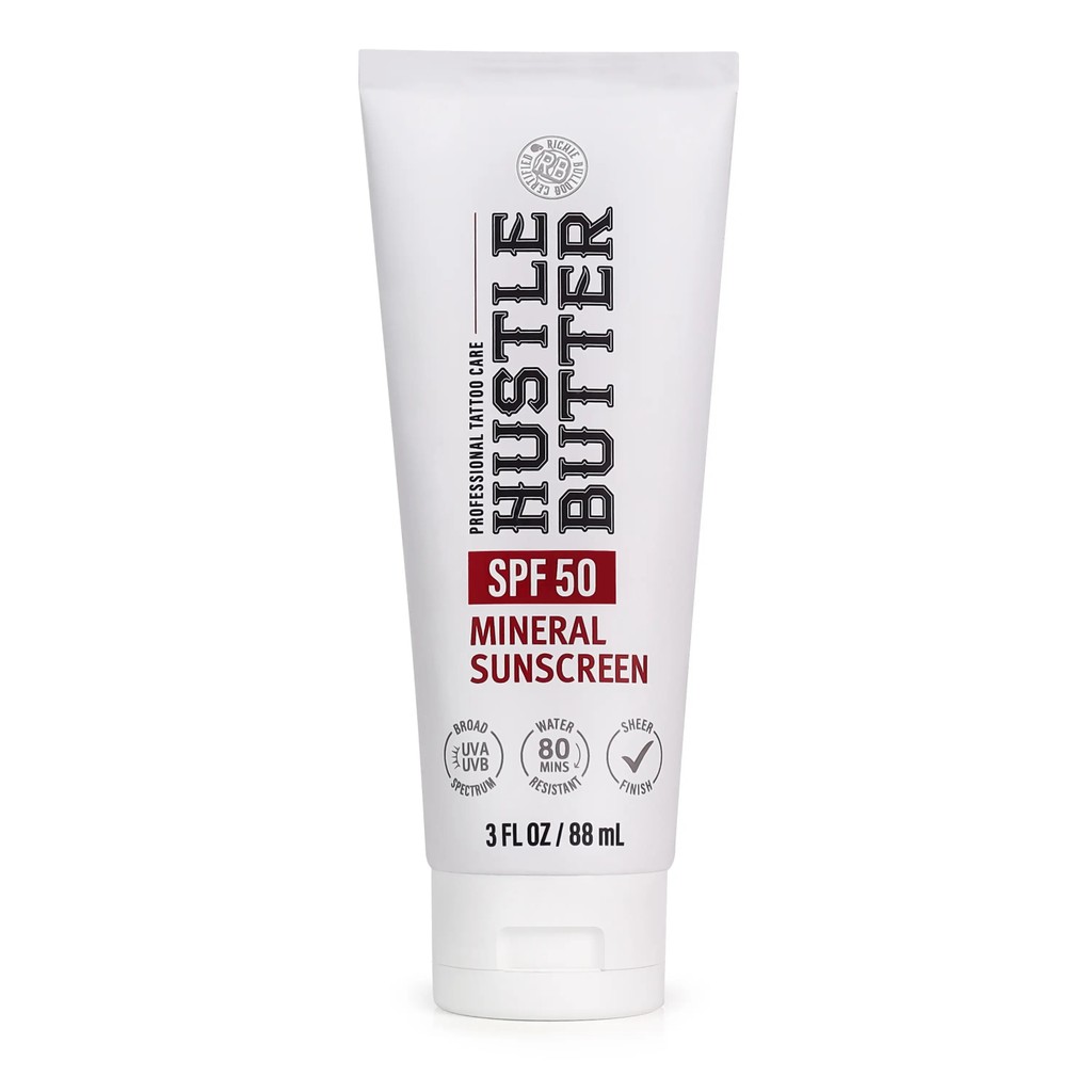 Hustle Butter Tattoo Sunscreen - โลชั่นกันแดดแร่ SPF 50 เป็นมิตรกับ TSA กันน้ํา 3 ออนซ์