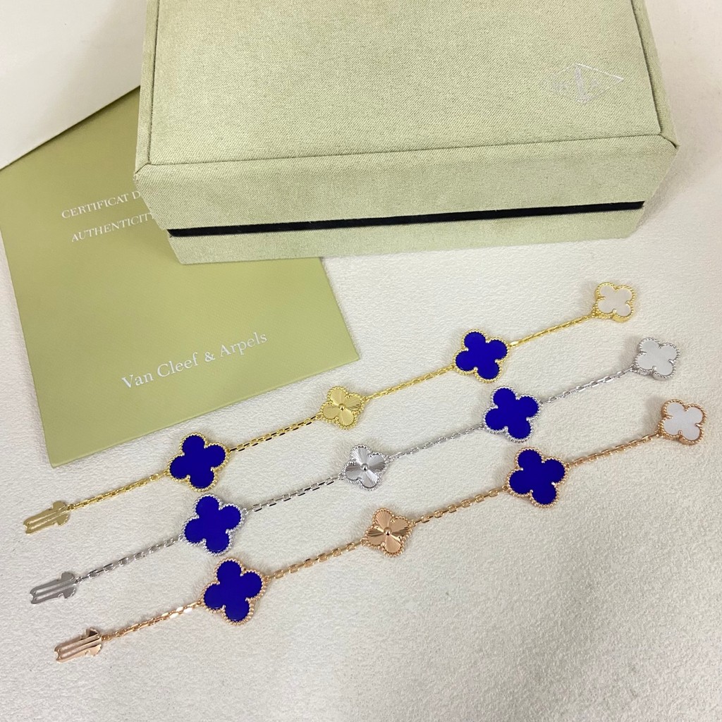 Van Cleef & Arpels Vintage Alhambra Four-Leaf Clover Bracelet (ผู้หญิง) | มีสามสี (ทอง,เงิน,โรสโกลด์