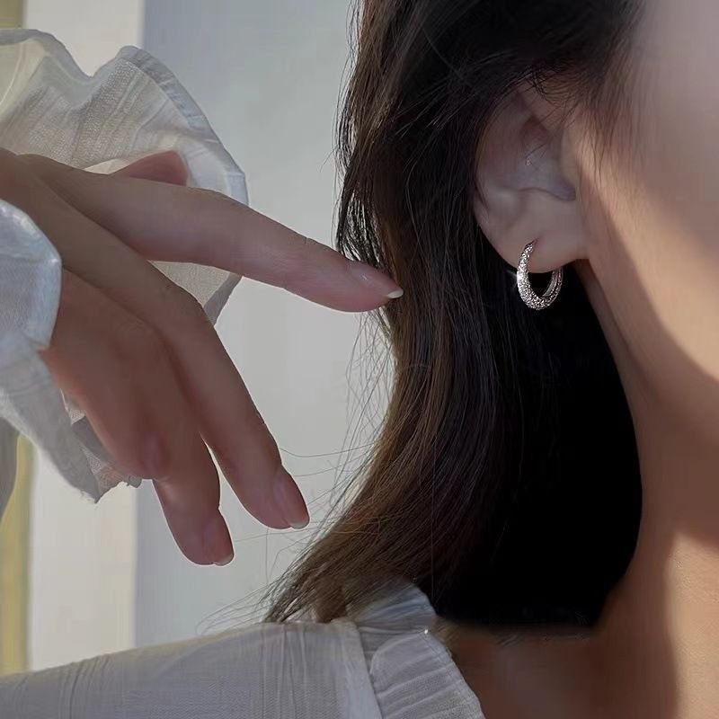 耳环男小众男女耳钉潮流个性男款酷帅冷淡男生耳圈潮男耳饰Earrings Are Simple and Fashionable Earrings for Both Men and Women26.8.1