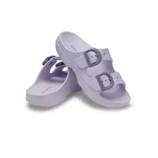 CROCS รองเท้าแตะผู้หญิง SATURDAY ENAMEL BUCKLE SANDAL - PURPLE HALO