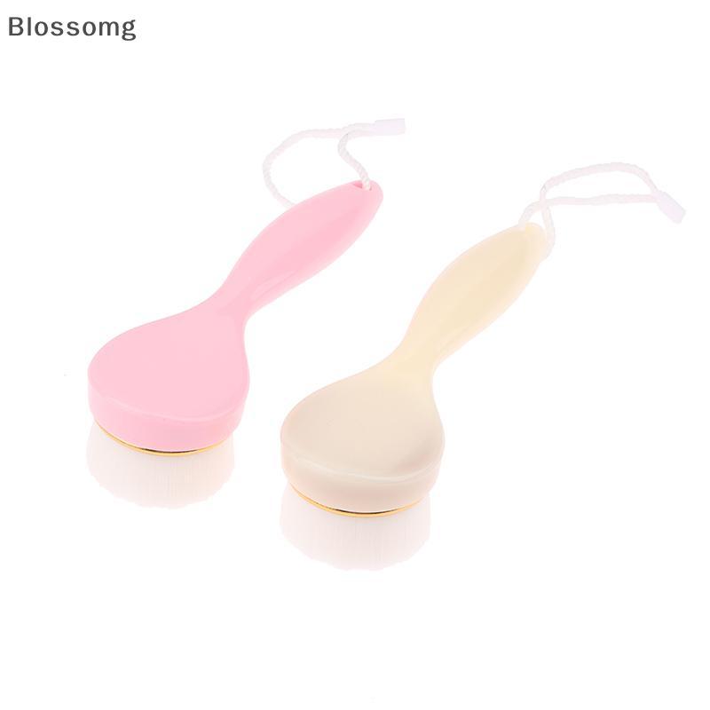 Blossomg Handle แปรงล้างหน้า Exfoliating Face Brush แปรงทําความสะอาดผิวหน้าสําหรับ Lady Face Cleanin