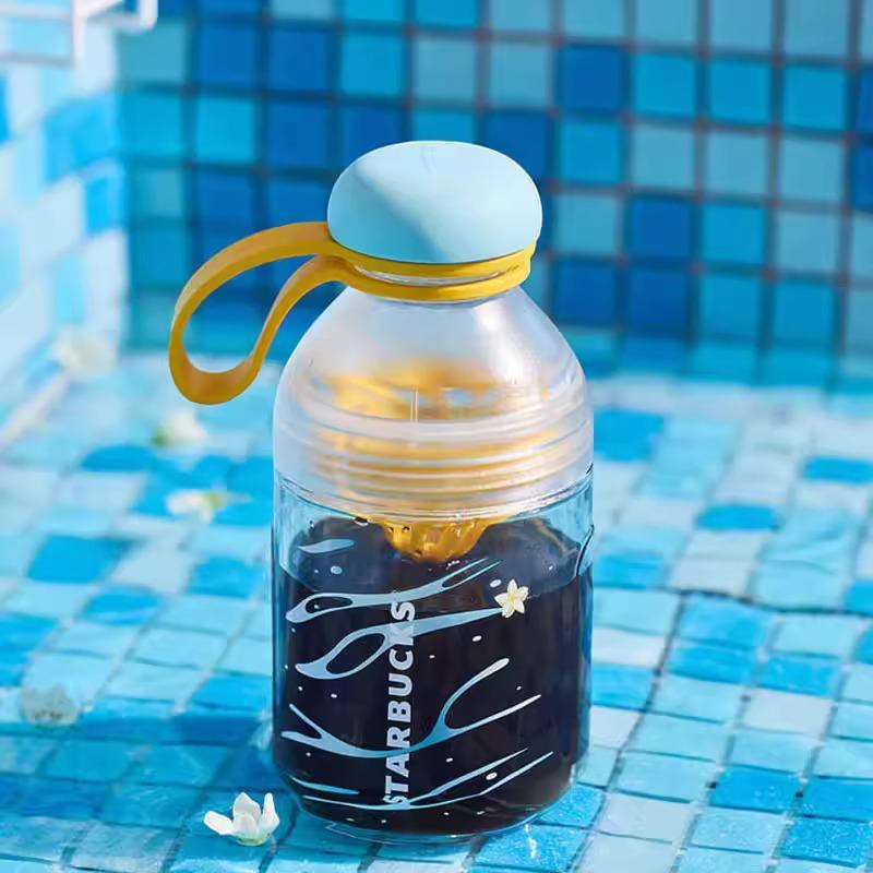 Starbucks 2025 430ml Yi Shaker Cup Thermos ถ้วยน้ําเย็นแบบพกพาแบบพกพา#星巴克2025年430ml怡摇摇杯膳魔师随行随手冷水杯子26