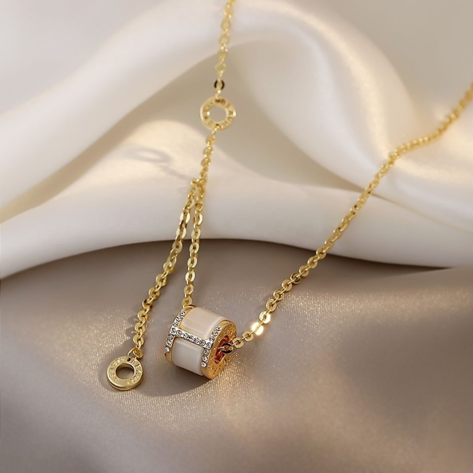 สร้อยคอมินิมอล titanium ออกแบบหรูหราสำหรับสตรี เครื่องประดับที่เหมาะกับทุกโอกาส W2KU