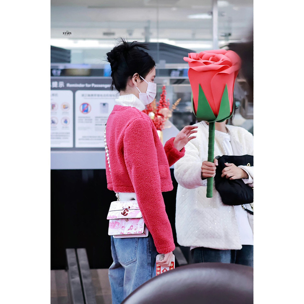 คนดัง Zhang Yuxi Zhang Li สไตล์เดียวกัน Niche Design เซเลอร์มูนอะนิเมะพิมพ์ไหล่เดียวข้ามร่างกายกระเป