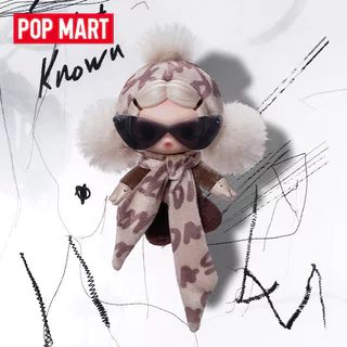 POPMART POPMART SKULLPANDA Dont Want to Series ตุ๊กตาผ้ากํามะหยี่จี้ Mystery Box