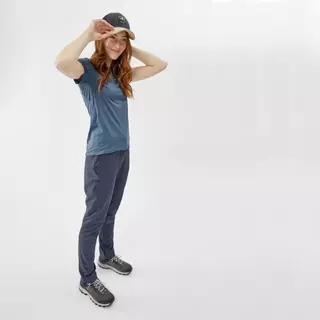 Decathlon Women’S Mountain Walking Short-Sleeved T-Shirt เสื้อยืดแขนสั้นผู้หญิงใส่เดินป่า รุ่น Mh100 - Grey