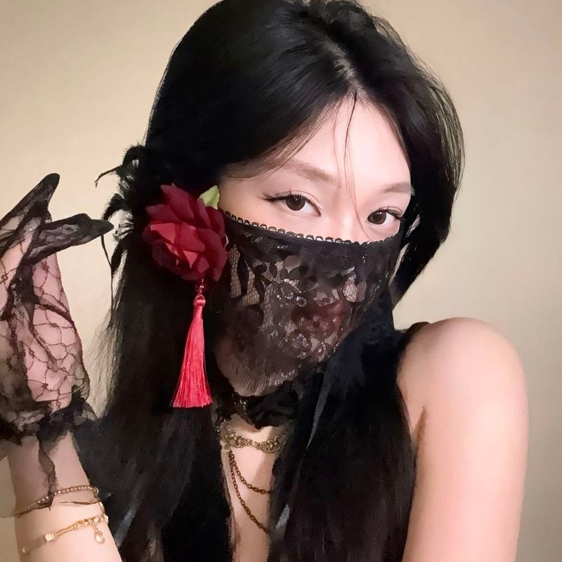 หน้ากากครึ่งหน้าดอกไม้สีดําฮาโลวีน S Mask Veil Prom Party Dress Up Photo Props หญิง Efsffqq3.My26.8.