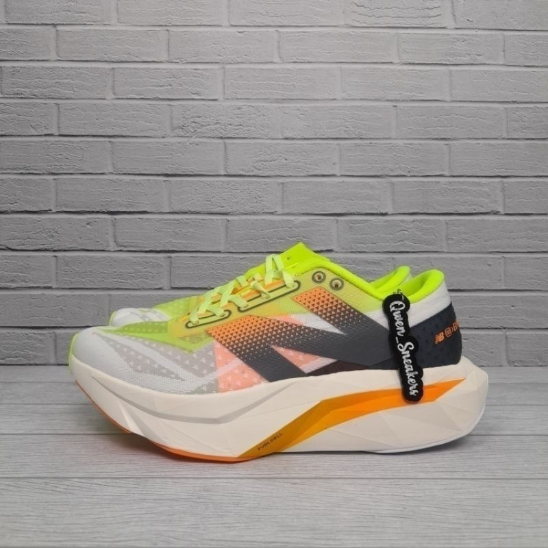 รองเท้าใหม่ NB SC elite V4 รองเท้า "สีขาว Volt Orange" GaAs
