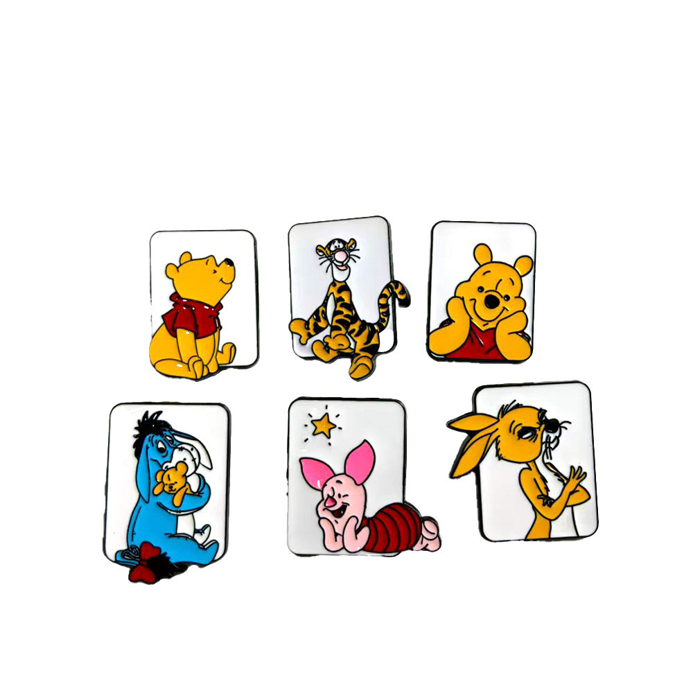 6 ชิ้น/เซ็ตน่ารัก Winnie the Pooh Badge Tigger Little Pig Alloy เข็มกลัดอะนิเมะกระเป๋าเป้สะพายหลังตกแต่ง Pin