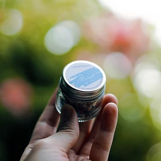 ยาดมสมุนไพร Herbpiness กลิ่นมินต์ | กลิ่นส้ม HERBAL INHALER : MINT | ORANGE
