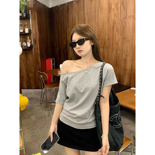 พร้อมส่ง ทรงหลวม เสื้อเเขนสั้นผู้หญิง เสื้อยืดเปิดไหล่ ผ้านิ่ม ใส่เเบบเปิดไหล่ได้ สาวอวบใส่ได้ Velca