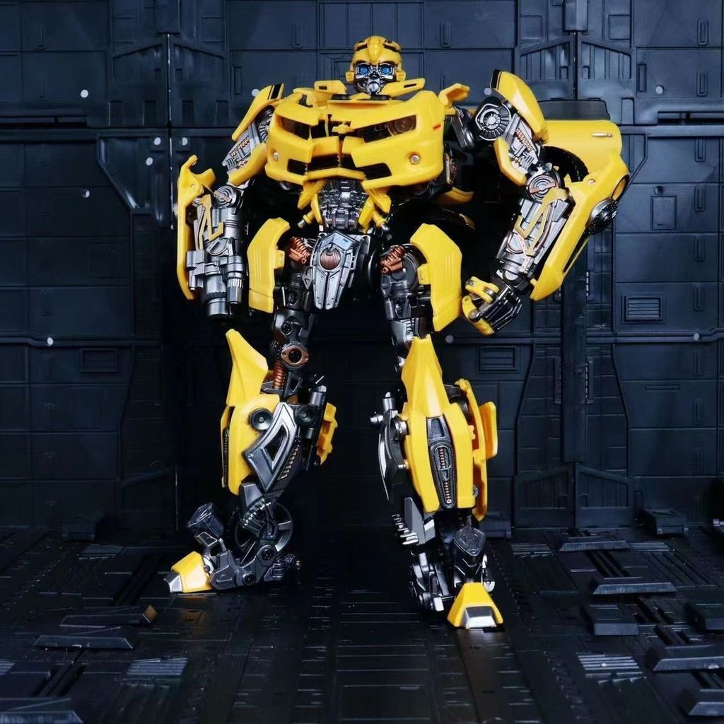 WW01 Bumblebee WW01B Black Bee Deformation Toy Alloy Version Car King Kong Model Robot