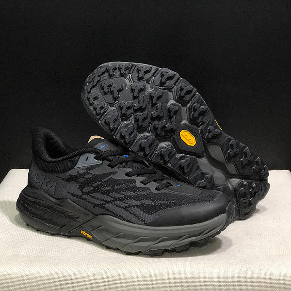 Hoka One One Speedgoat 5 ชายและหญิงรองเท้าวิ่ง 8K7K