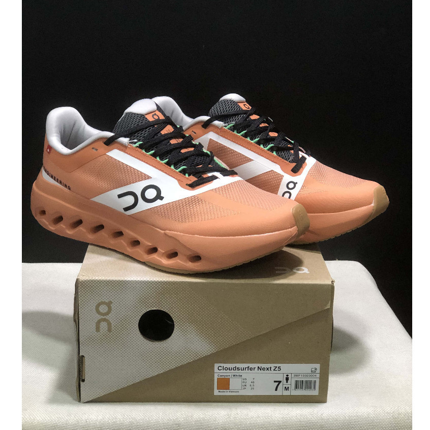 On Cloudsurfer Next รองเท้าวิ่งกันกระแทกและกันลื่นสำหรับทุกคน 2CBM KX3E