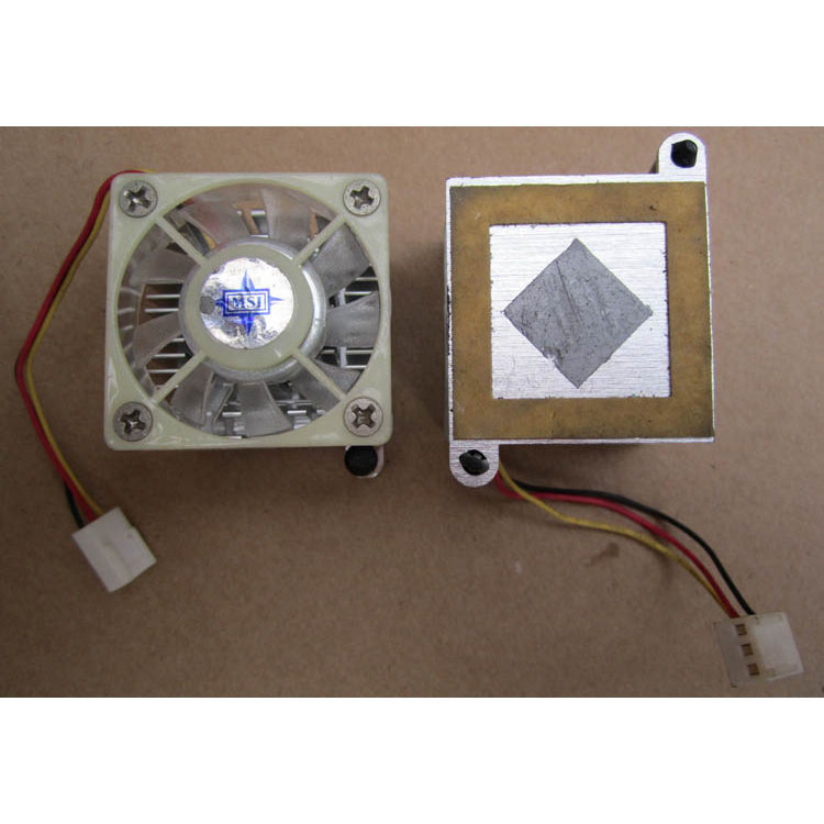 MSI MSI เมนบอร์ด 5.3 ซม.ระยะทางรู North South Bridge หม้อน้ํา 5.3 รูระยะทาง North Bridge หม้อน้ํา