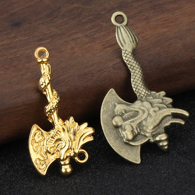 Consecration Tomahawk จี้จีน Retro Master Axe ก๊อกน้ําจี้ Punk หล่อจี้จี้ Debt Reduction Tomahawk