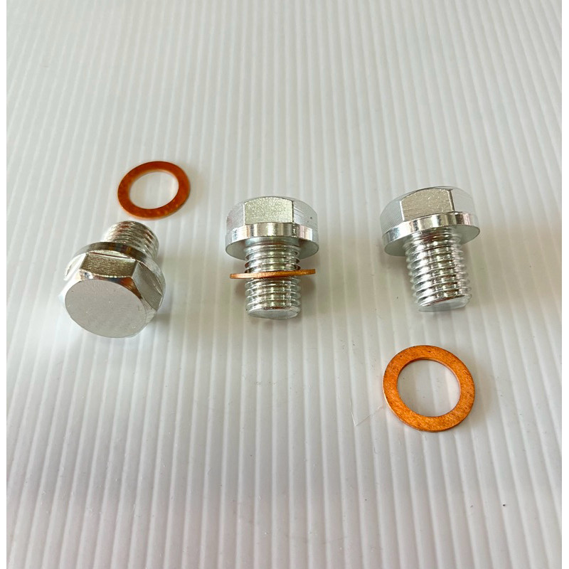 น็อตถ่ายน้ำมันเครื่อง (1ตัว) เบอร์เดิมเกลียว 12mm หัวเบอร์17 รถมอเตอร์ไซค์ Honda (แถมแหวน) น็อต น๊อต ก้นแทงค์ ถ่ายน้ำมัน