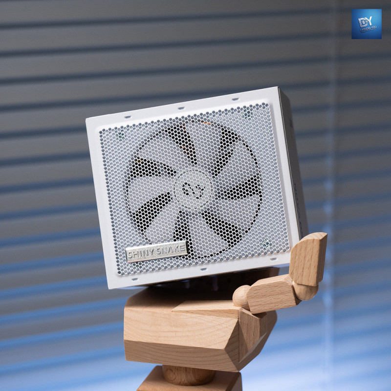 Iky NV650 เหรียญทอง SFX อัตราพลังงานขนาดเล็ก 650W โมดูลเต็ม