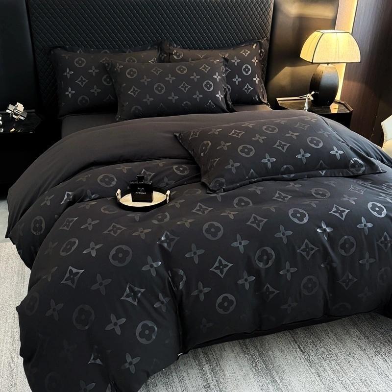 卧室床单四套家用床罩双人被套学生单人宿舍三套亲肤床上用品8/1 Four-piece bedroom bed sheet set, home bedspread, double duvet cover