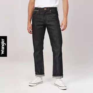 WRANGLER กางเกงยีนส์ผู้ชาย (ริมแดง) คอลเลคชั่น Wrangler Legends เอวกลาง ทรงตรง รุ่น WR S126MMWZN15 สียีนส์ผ้าดิบ