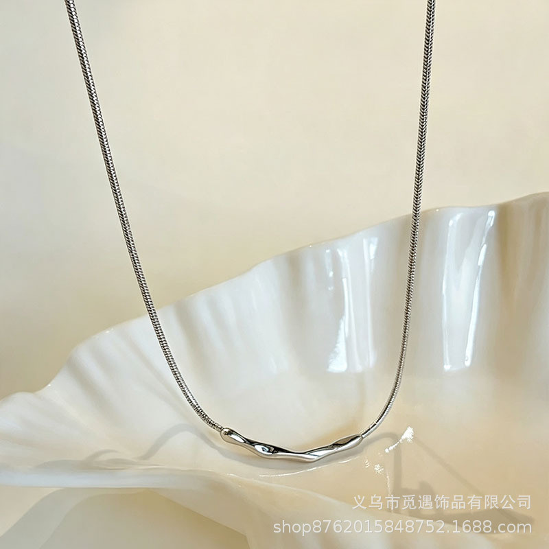 Cool Style Simple Irregular Item ผู้หญิงหรูหรา Niche Feel แฟชั่น Classy All-Match Clavicle คอ KSA0