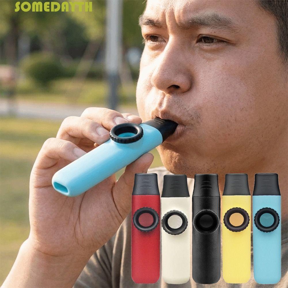 SOMEDAY Mini Kazoo Flute, เครื่องดนตรีลมน้ําหนักเบาแบบพกพา, ตลกนํากลับมาใช้ใหม่ด้วยเชือกเส้นเล็กง่าย