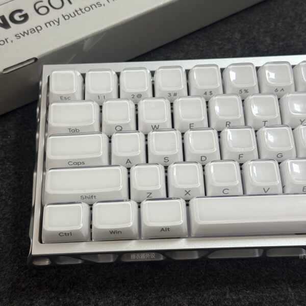 Jelly Crystal Keycap แกะสลักด้านข้างประสิทธิภาพสูง Adapt to wooting จาก Ace60 Former X87made68