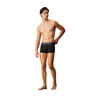 CALVIN KLEIN กางเกงในผู้ชายแพ็ค 3 ชิ้น Bold Logo Microfiber Stretch ทรง Low Rise Trunk รุ่น NP2607O L1I - คละสี