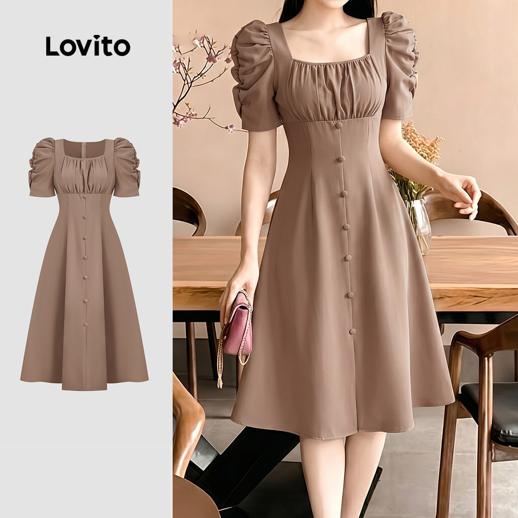 Lovito ชุดเดรสลําลองพลีตกระดุม สีคากีสําหรับฤดูใบไม้ผลิและฤดูร้อนของผู้หญิง LK6LD087