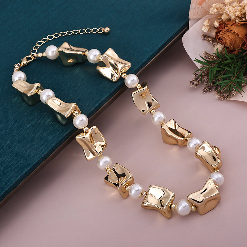 Retro Baroque Pearl สร้อยคอชุดสั้นแฟชั่น Clavicle Chain Classy Square Pearl สร้อยคอ 905