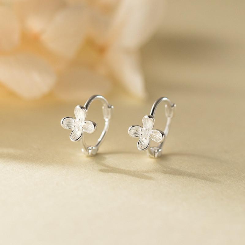 Nerina Earrings ต่างหูเงินแท้ S925 [MERCELO]