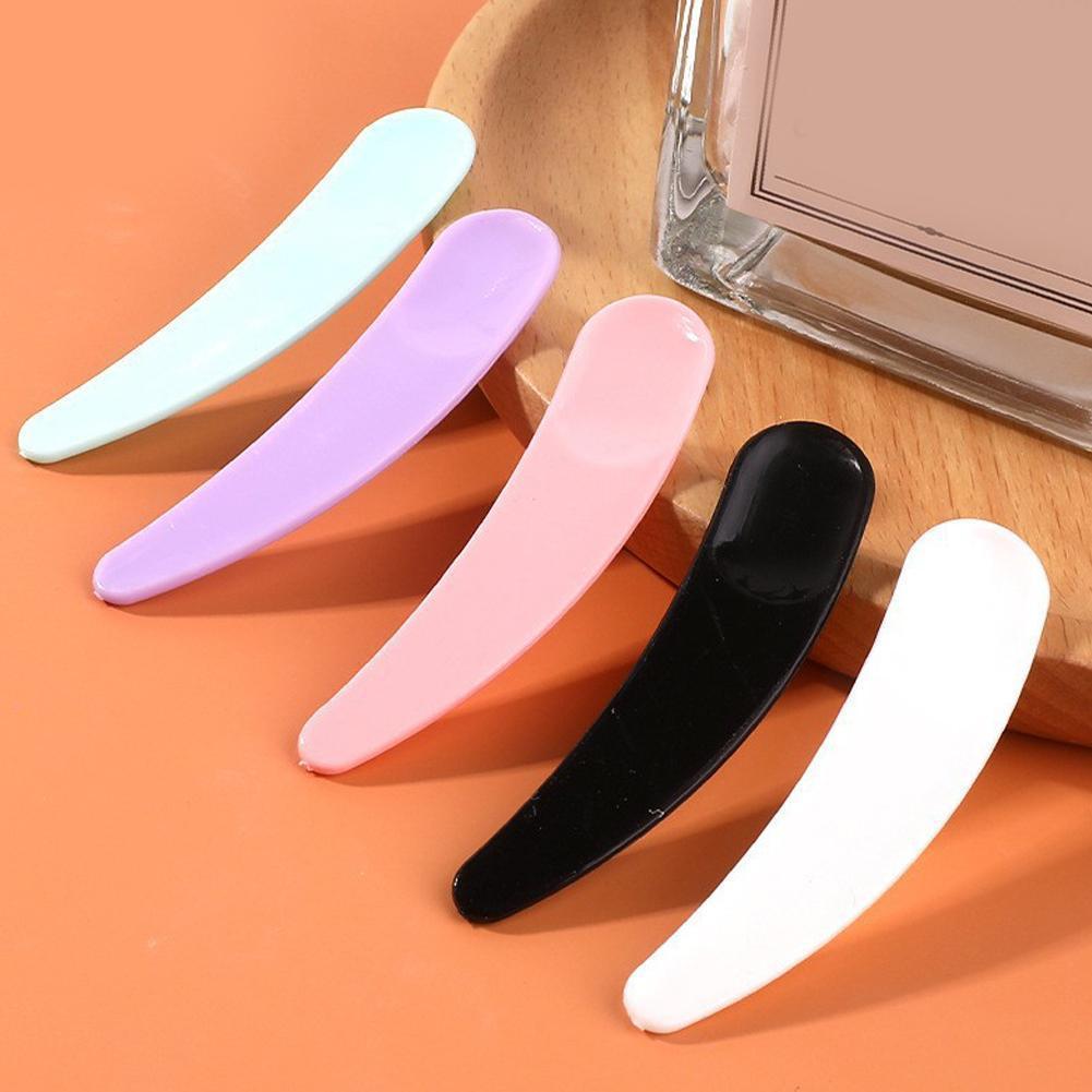มาส์กหน้าขนาดเล็กช้อนพลาสติกครีม Crescent โค้ง Crescent Face Scoop เครื่องมือความงามรูปร่าง Z0o8