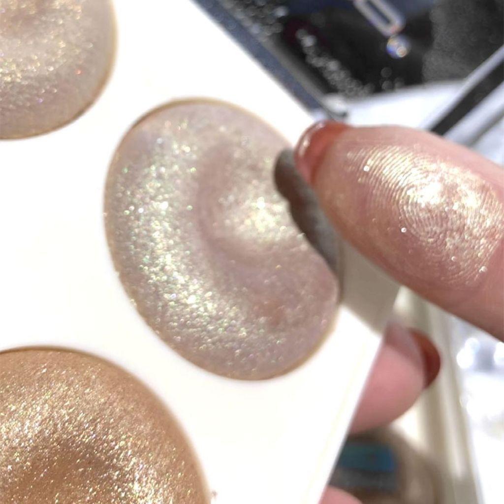 【ของขวัญฟรี】msyaho พาเลตต์ไฮไลท์โดนัท 4 สี กลิตเตอร์ ฉ่ำวาว ละเอียดอ่อน สีสันสดใส ทนทาน HO - รูปที่ 4