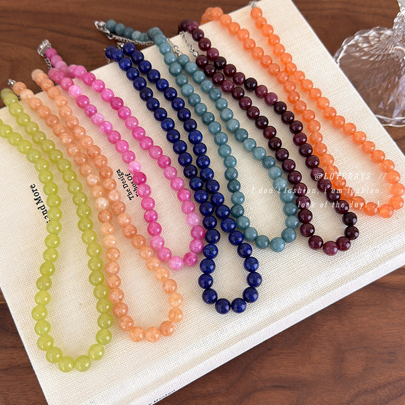 สร้อยคอลูกปัดหินธรรมชาติสีสันสดใส