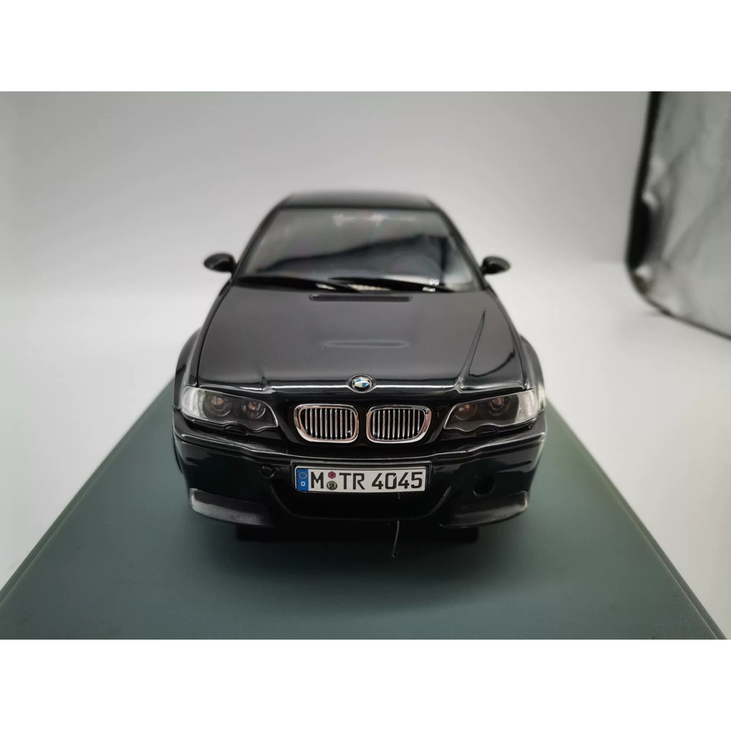 Autoart Autoart 1/18 BMW M3 CSL (สีดํา) ((หากมีคําถามใดๆ ติดต่อฝ่ายบริการลูกค้าออนไลน์)