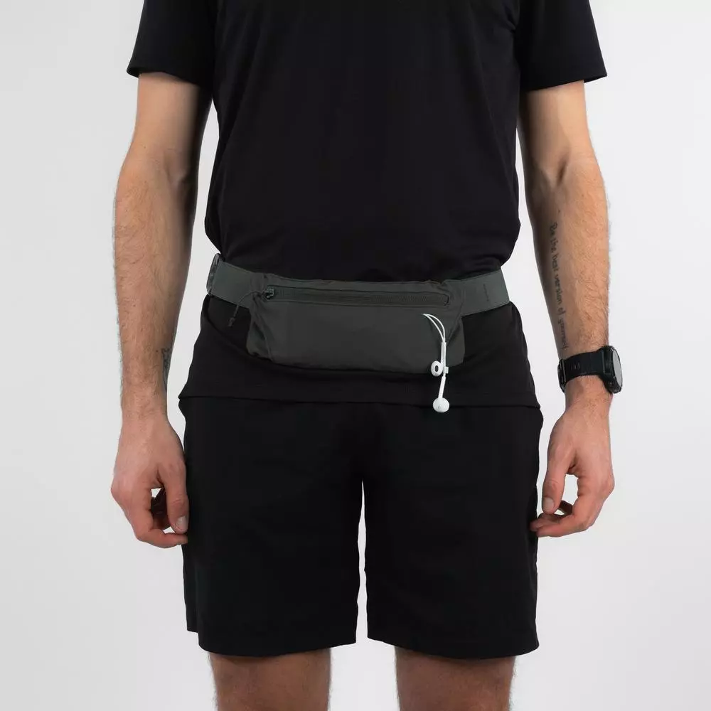 Decathlon Running Belt With 2-Compartment Pockets กระเป๋าคาดเอววิ่ง Kiprun ใส่สมาร์ทโฟนได้ รุ่น Basic 2 - Khaki thumbnail 5