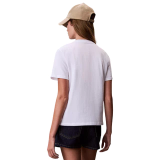 CALVIN KLEIN เสื้อยืดคอกลมแขนสั้นผู้หญิง Monogram Logo ทรง Regular รุ่น 47B864G YAF-สีขาว